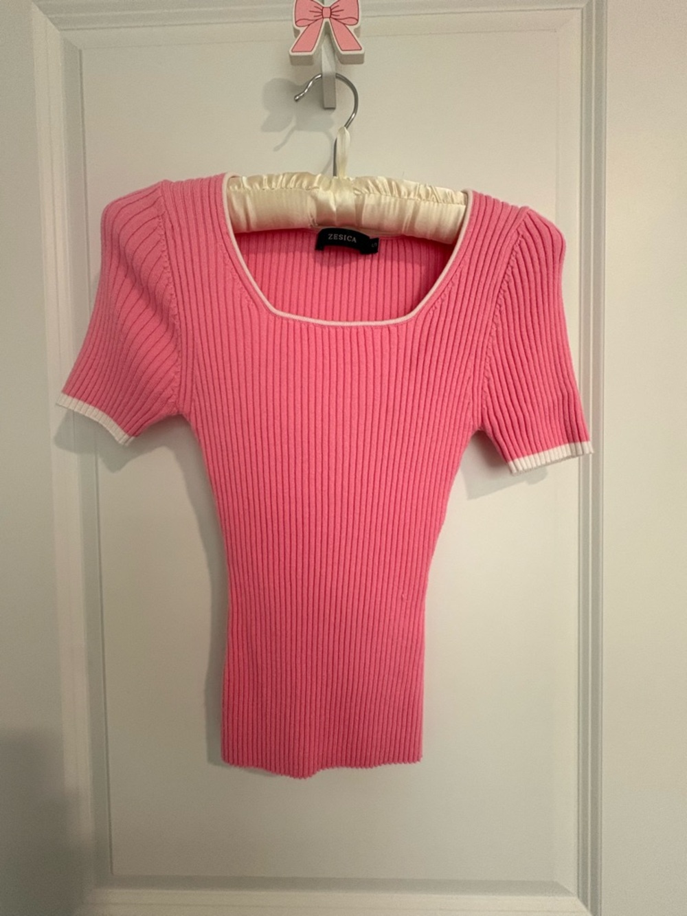 Zesica Women’s S Pink Ribbed Square-Neck Short Sleeve Top